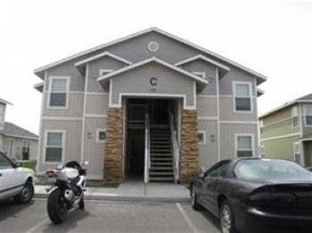 Building Photo - 6405 Chapel Hill Blvd Rental