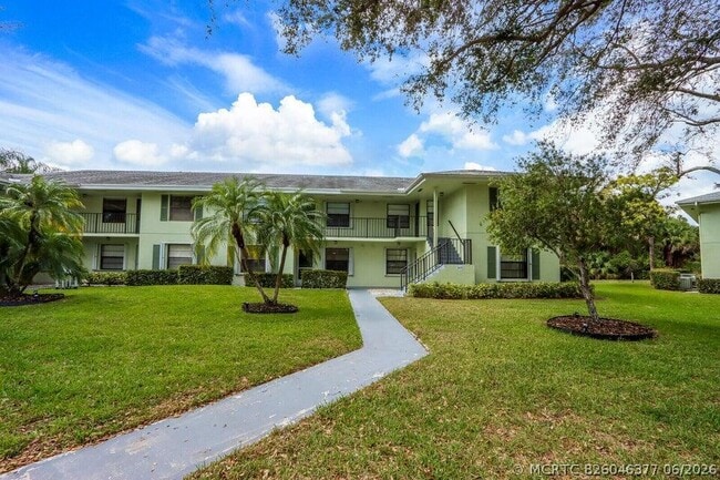 Building Photo - 1601 Sabal Ridge Cir Unit C