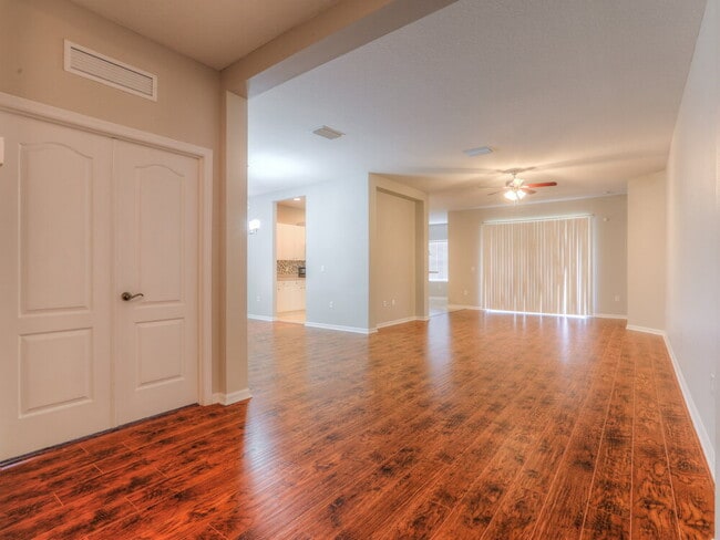 4520 Forest Creek Tr