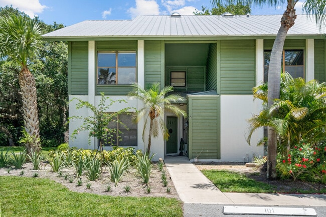 Photo - 5280 SE Seascape Way Unit 101