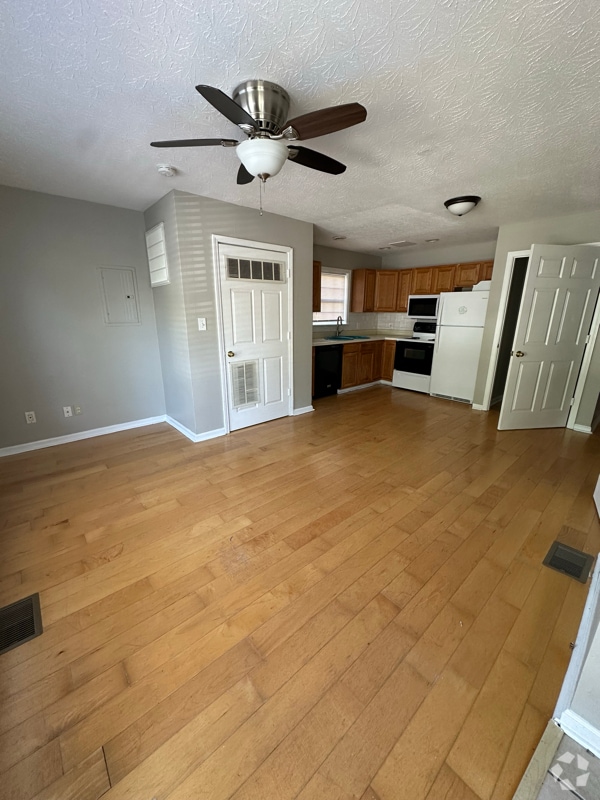 Building Photo - 716 E Caldwell St Unit 1 Rental