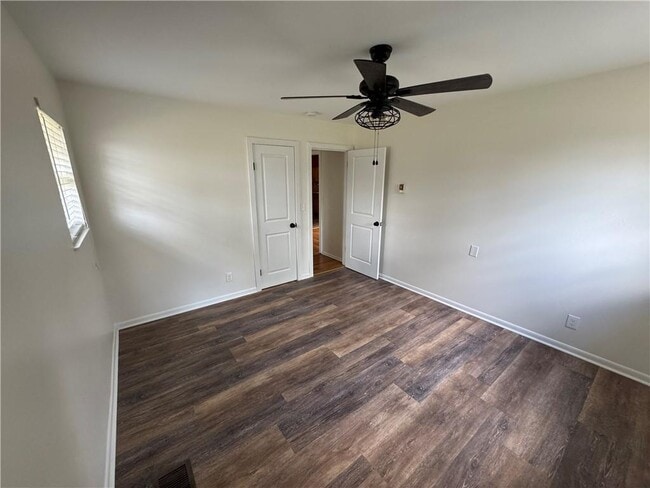 Photo - 276 Camp Glisson Rd