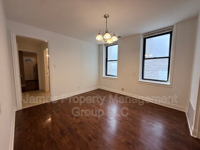 Photo - 835 N Paulina St