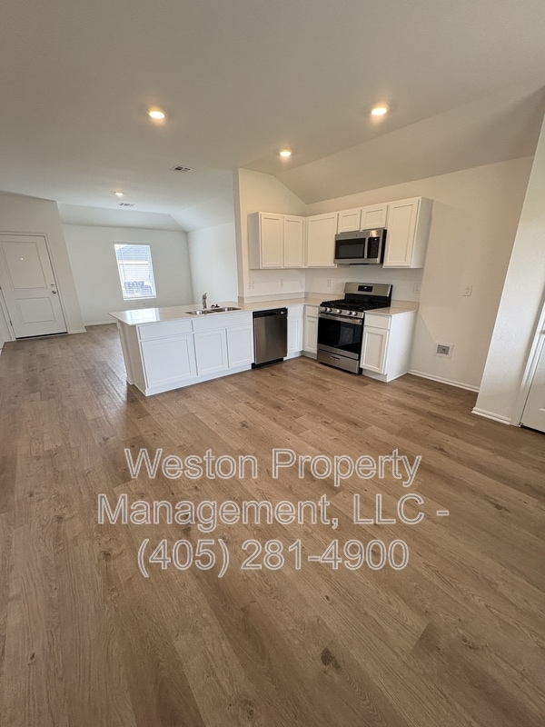 Photo - 16209 Harvester Dr