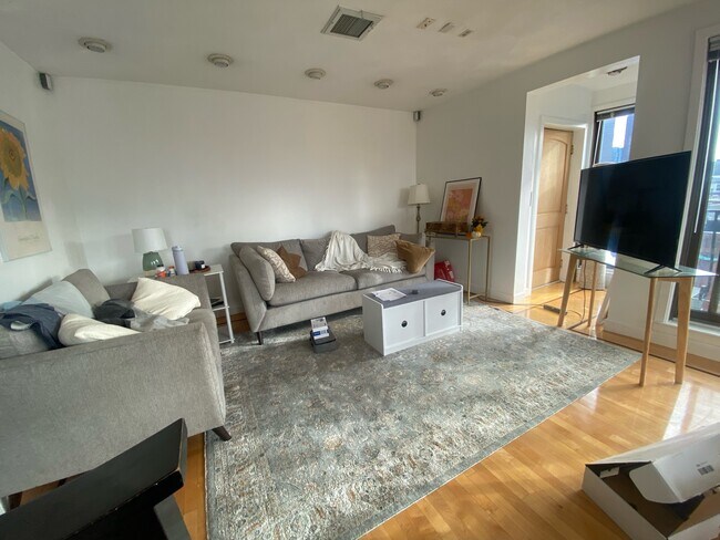 Photo - 21 Snow Hill St Unidad PH