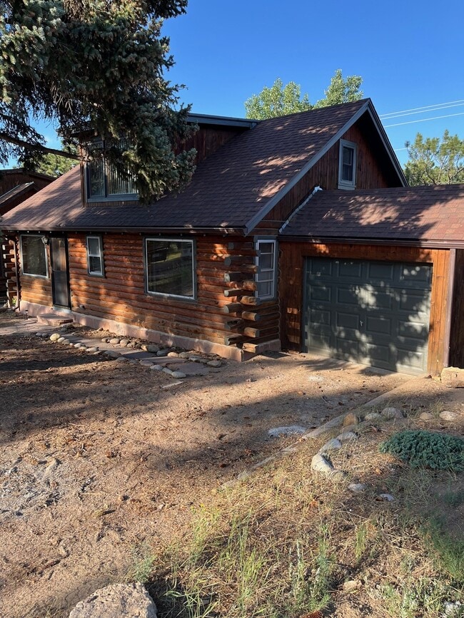 Photo - 604 Aspen Ave