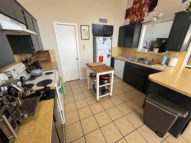 Photo - 2708 McCart Ave