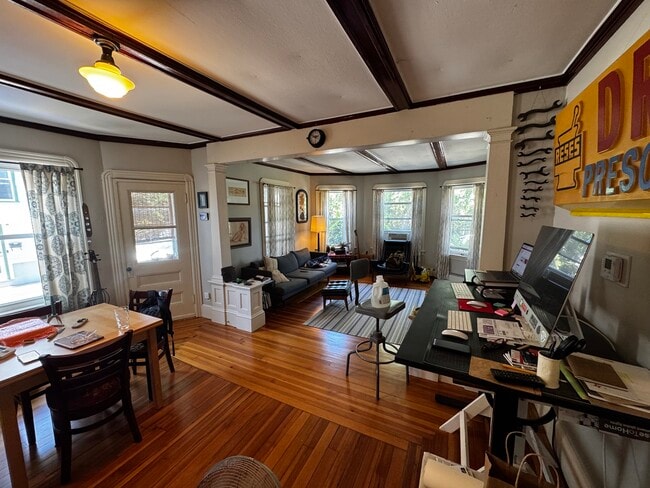 Photo - 178 Oak Hill Ave Unit First Floor