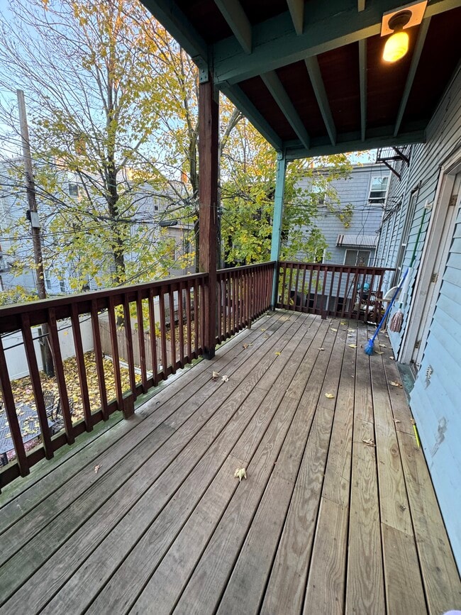 Photo - 128 Putnam St Unidad 2