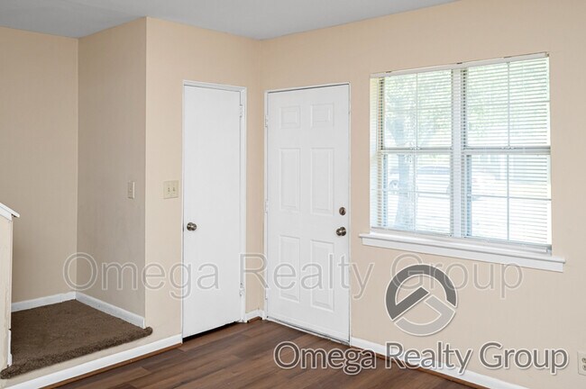 Photo - 600 S Broadway Ave Unit Apt B1