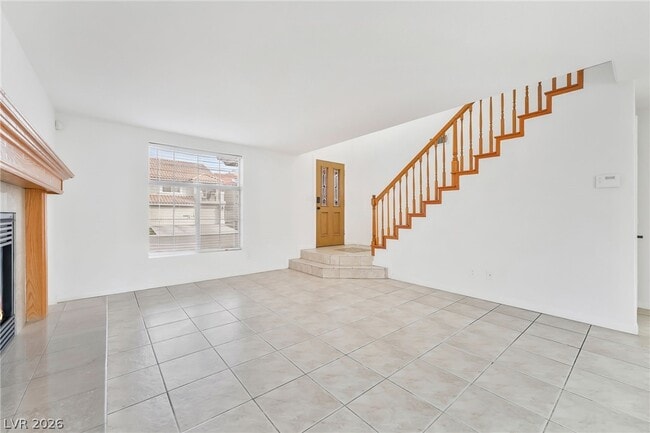 Photo - 2813 Via Florentine St