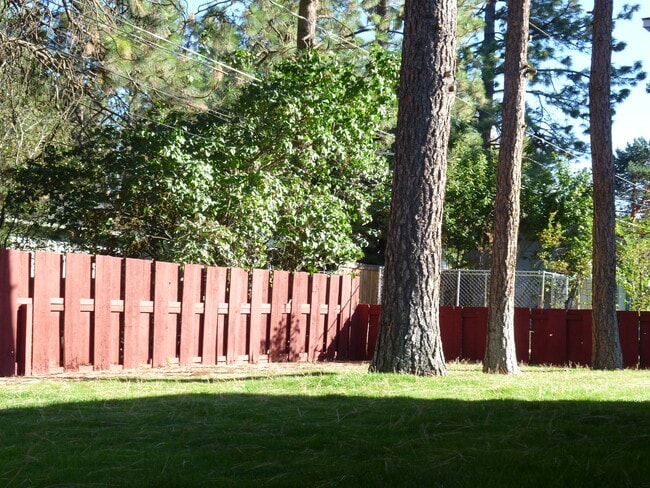 Photo - 4047 S Madelia St