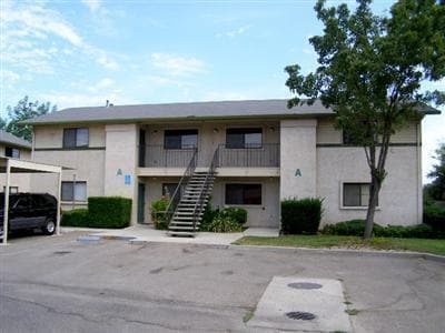 Photo - 906-906 Byron Ln