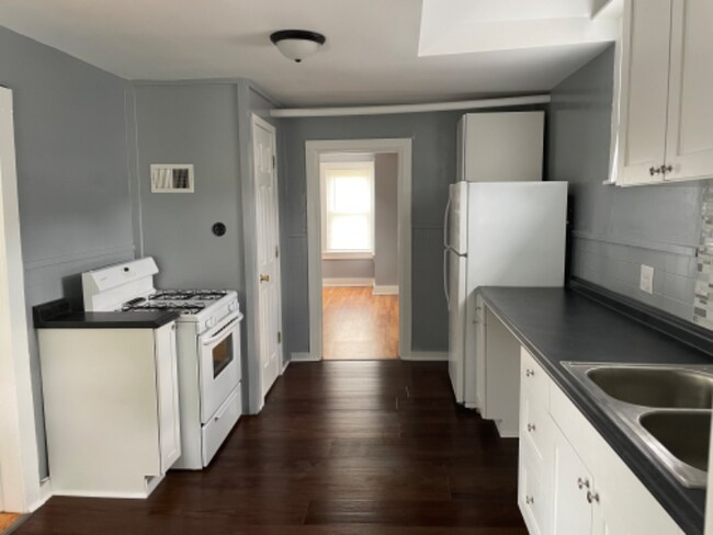 Photo - 1134 Webster Ave Unit 2