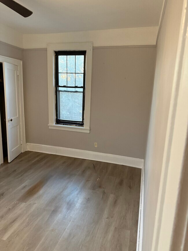 Photo - 100 Van Buskirk Rd Unidad #4