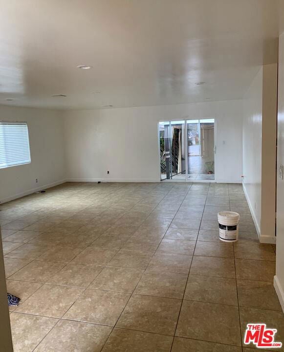 Photo - 1662 W 104th St