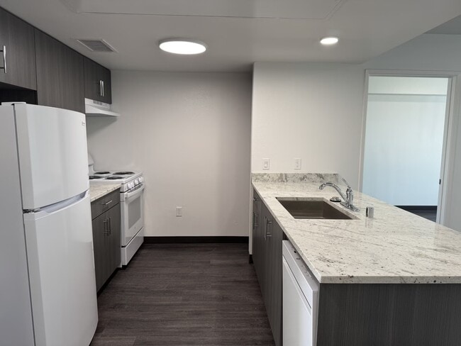 Building Photo - 3509 Vista Ln