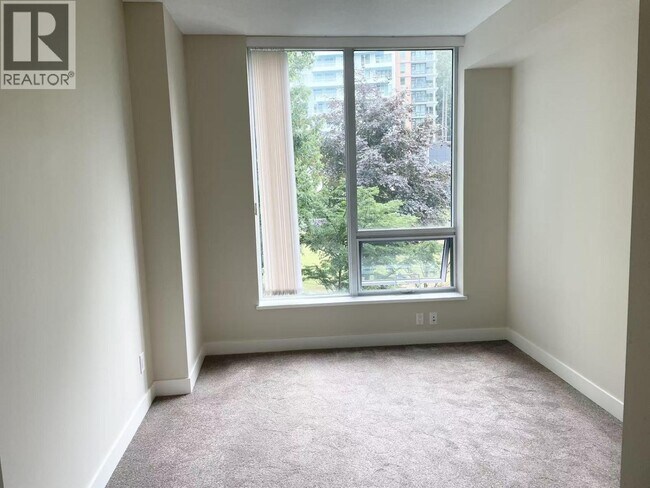 5728 Berton Ave Unit 301