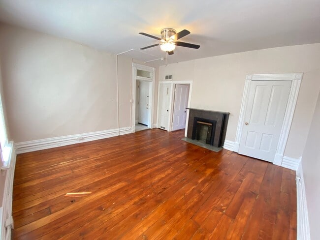 Photo - 1445 Worthington St Unit D