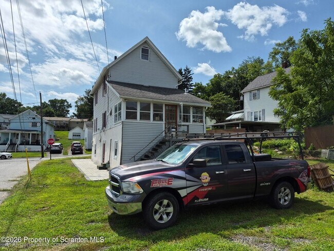 Photo - 530 Cayuga St