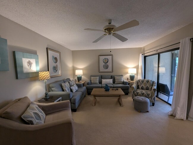 Photo - 16941 Waterbend Dr Unidad 152