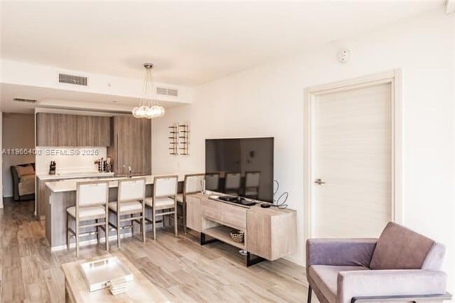 Photo - 801 S Miami Ave Unidad 801 S Miami Ave 3703