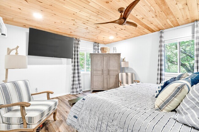 Photo - 401 Heritage Vlg Unidad B