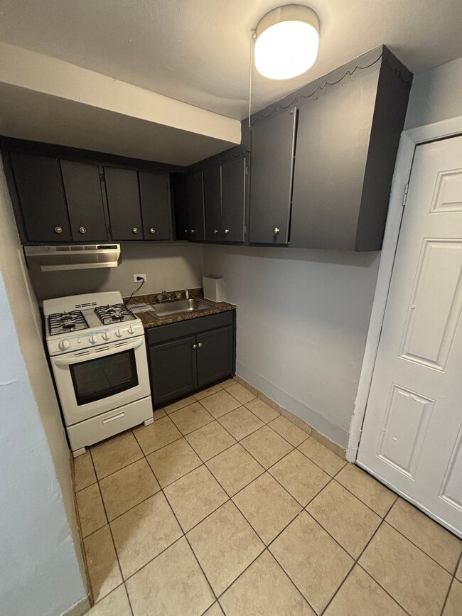 Photo - 2104-2108 S 17th Ave Unidad 2108-GE