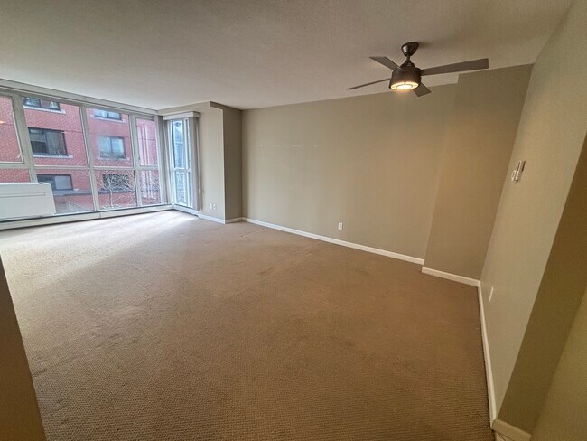 Photo - 5A-199 Drake Street Unit 5A