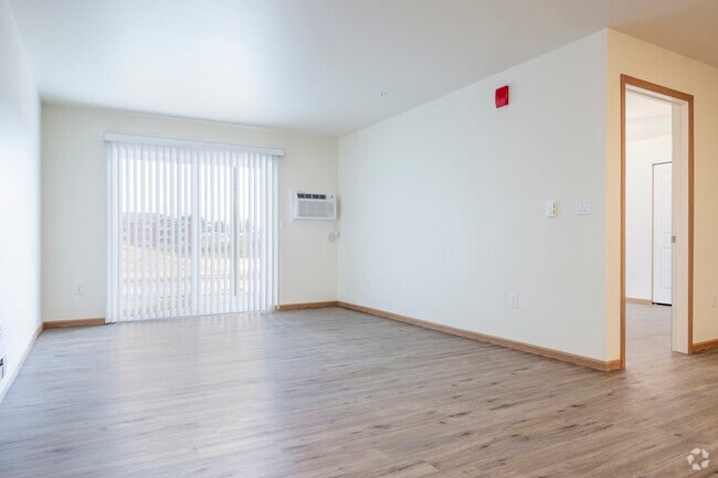 1BR, 1BA - 765SF - Living Room - Slate