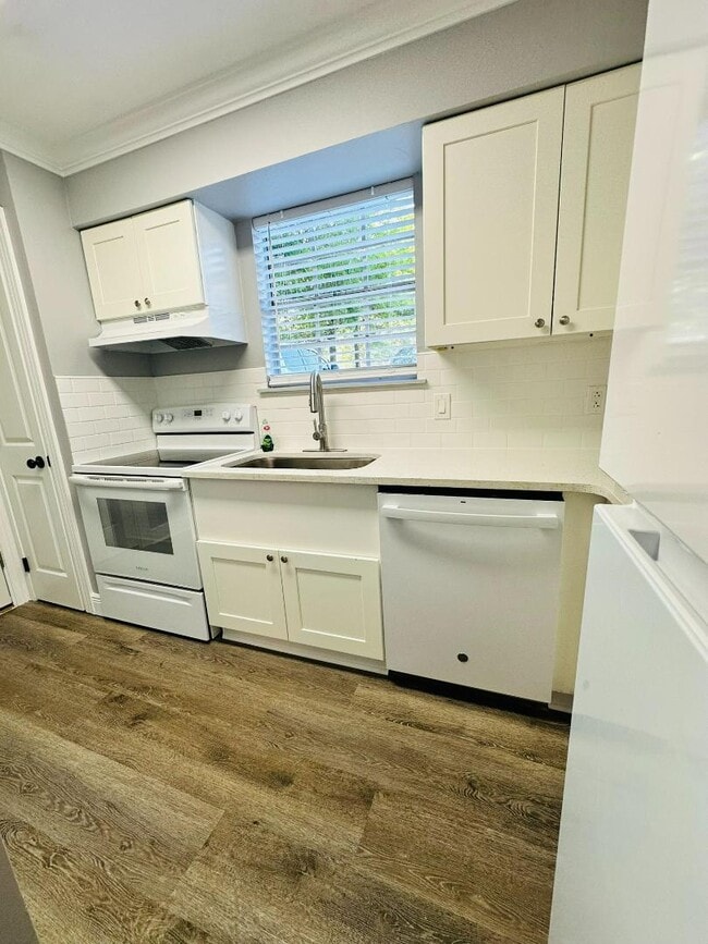 Photo - 306 N 40th Ave