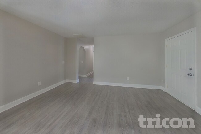 Photo - 184 Park Pl Dr