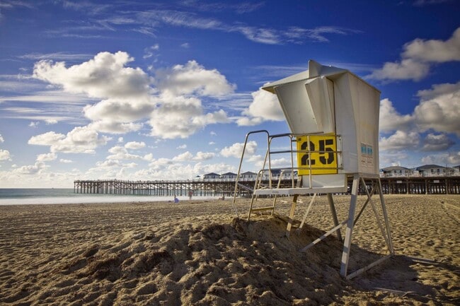 Building Photo - Remodeled 2BR Apartment in Pacific Beach w... Unit 4120-C