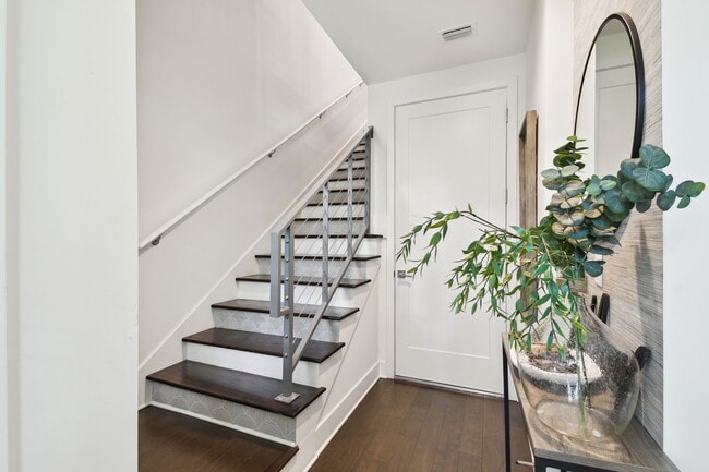 Photo - 3100 W Paul Ave