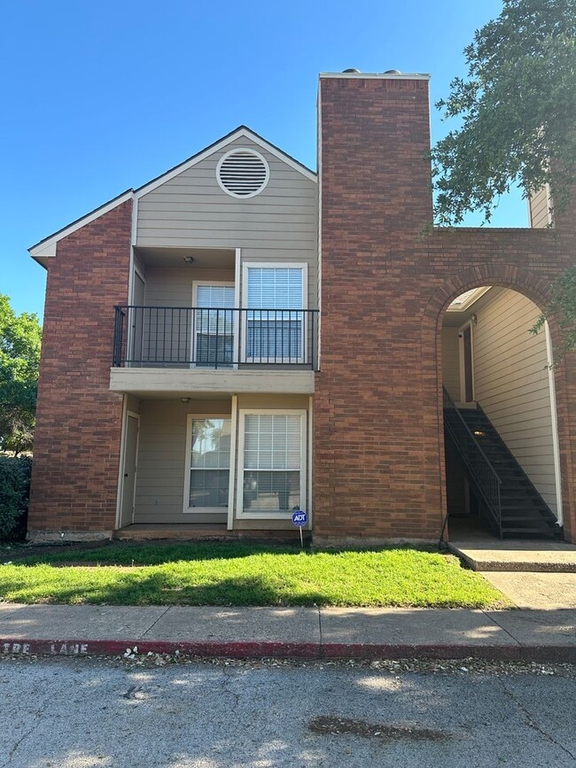ONE BEDROOM, one bath! Condo by ACU! - ONE BEDROOM, one bath! Condo by ACU!