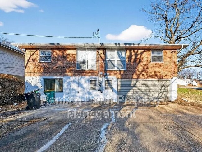 Photo - 8908 Scottdale Ave