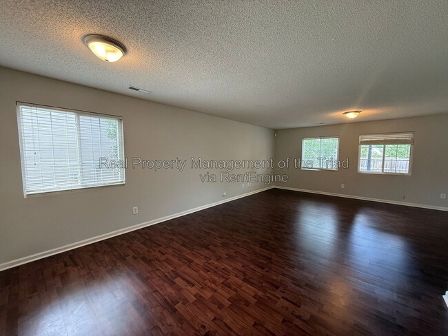 Photo - 809 Topsail Dr