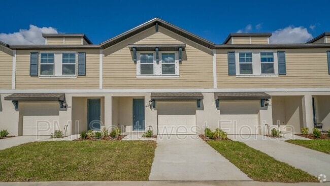 Building Photo - 5816 Ocean Isle Dr Rental