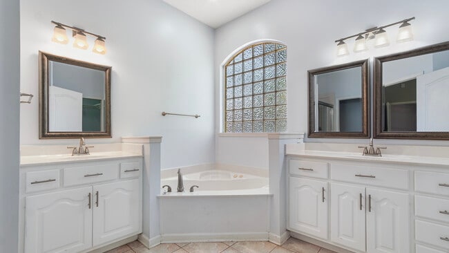 Photo - 7028 Starfish Ct