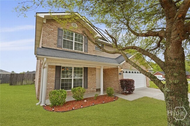 Photo - 220 Augusta Way