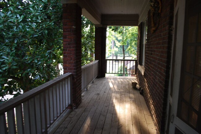 Photo - 1860/1862 Court Avenue Unit 1862