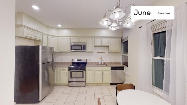 Photo - 21 Rossmore St