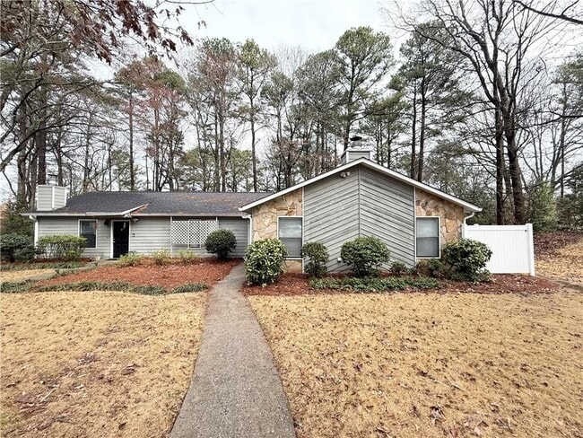 Photo - 1050 Mathews Ct