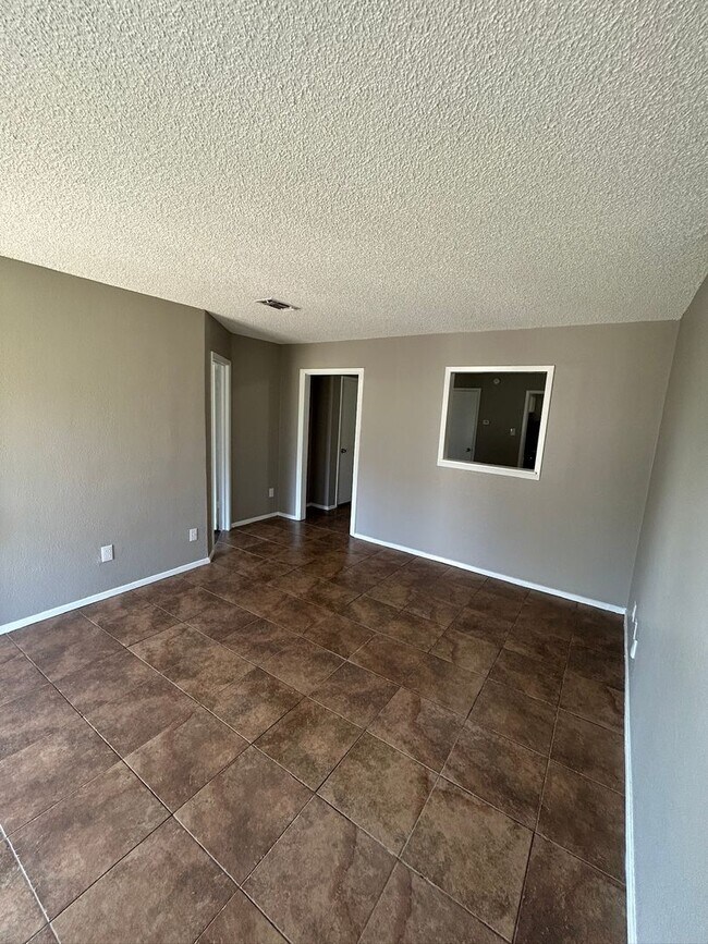 Photo - 1701-1703 Georgia St. Unit 1703