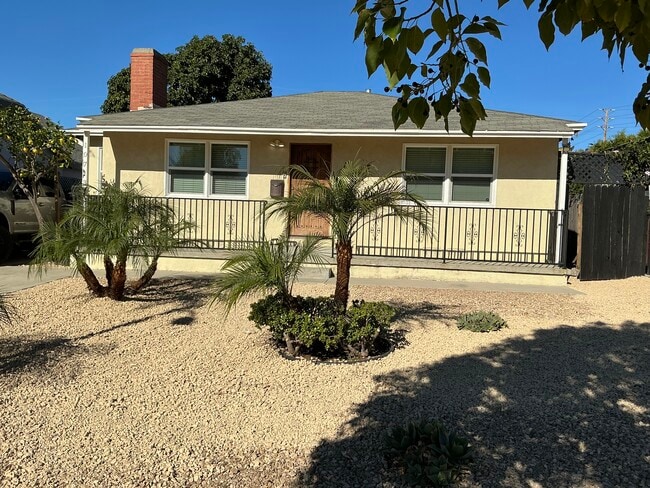 Building Photo - 10713 Esther Ave