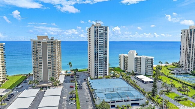 Building Photo - 5420 N Ocean Dr Unit 305