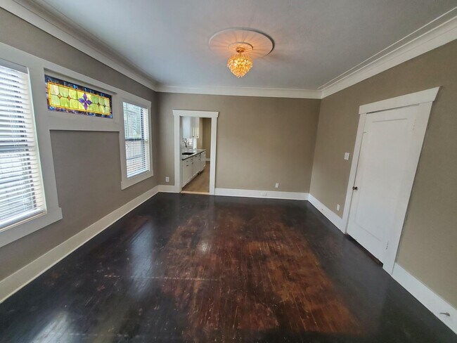 Photo - 1609 W Magnolia Ave