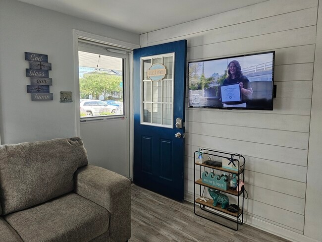 Photo - 52 Wesley Rd Unit A