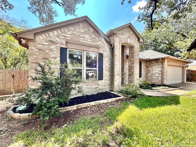 Photo - 4 Bed / 2 Bath Spacious One-Level Home wit...