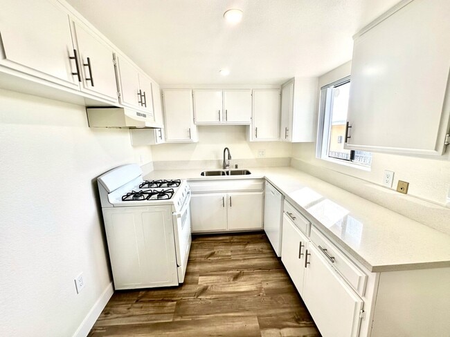 3102 Bagley Ave.